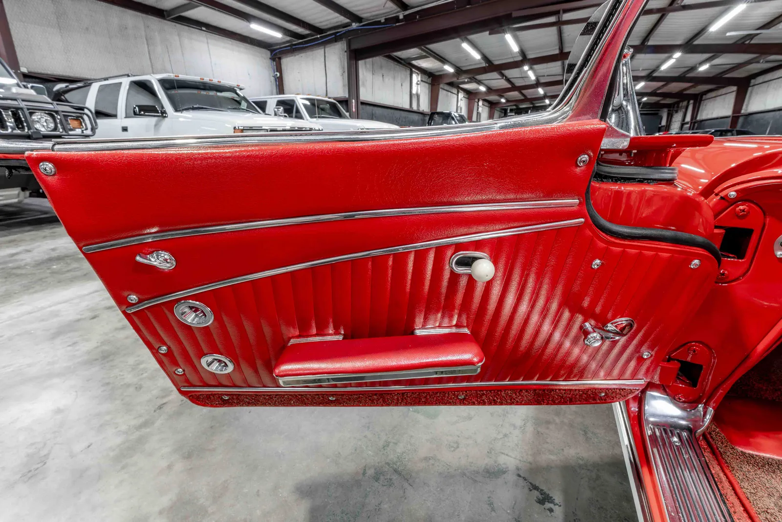 Restored 1962-Chevrolet-Corvette-Red-102200-43.jpg